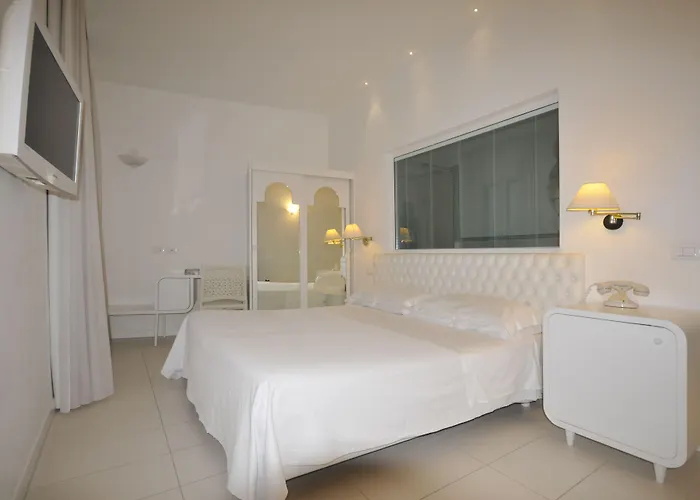 מלון Al Cavallino Bianco ריצ'יונה